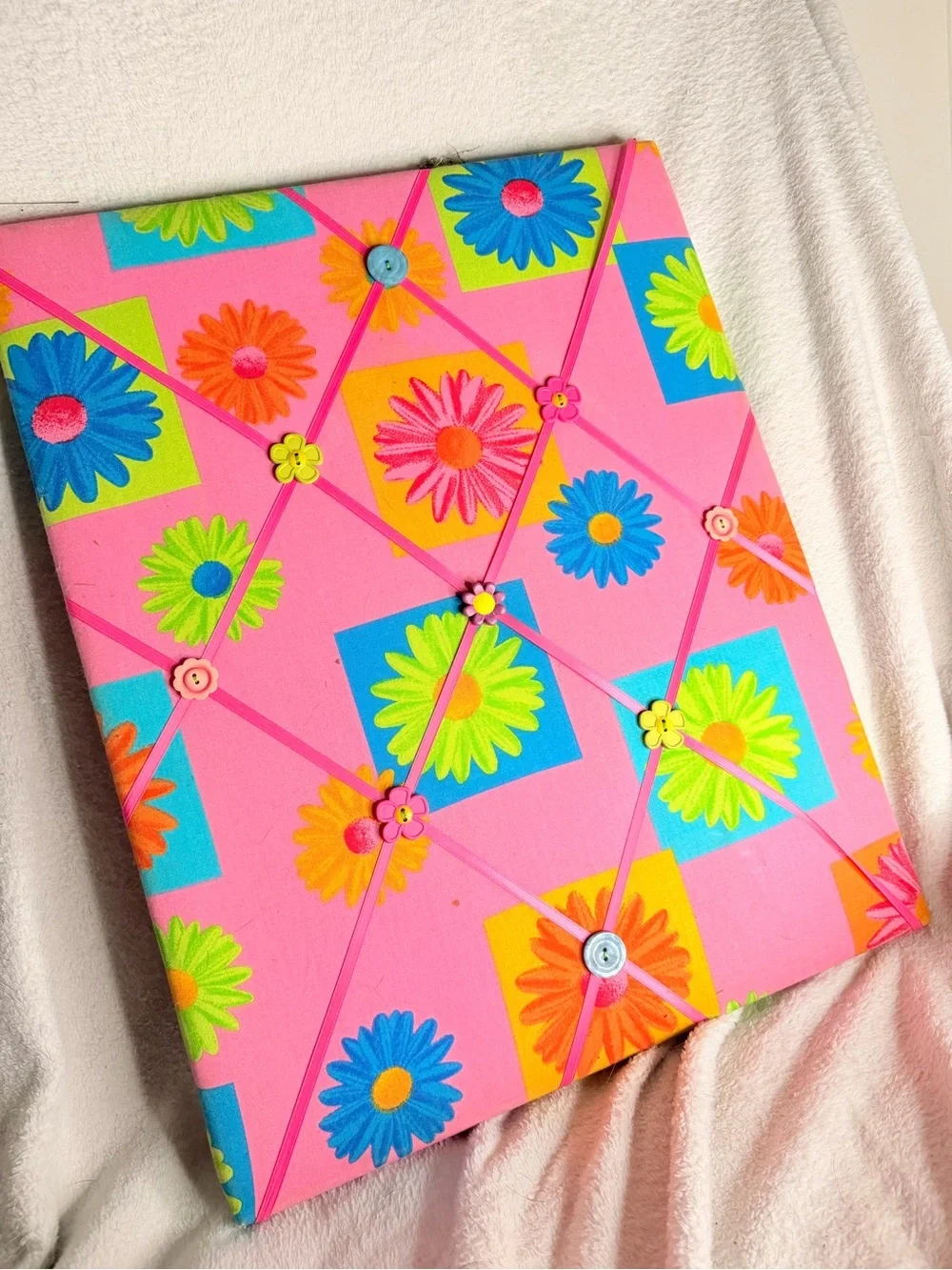Pink Floral Memory Board with Bright Daisy Print